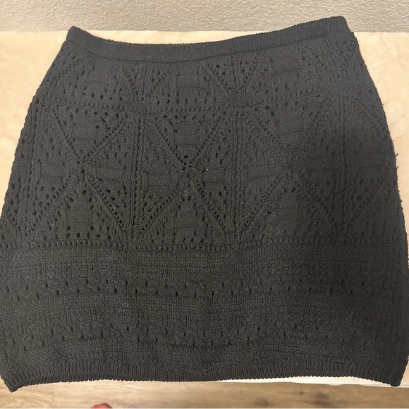 Zara Dresses & Skirts - Zara Black Geometric Knit Mini Skirt
